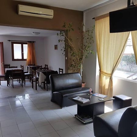 Hotel Paralia ني كارفالي المظهر الخارجي الصورة