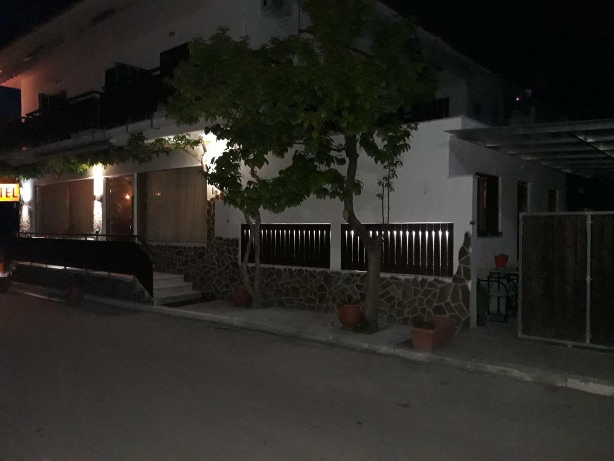 Hotel Paralia ني كارفالي المظهر الخارجي الصورة