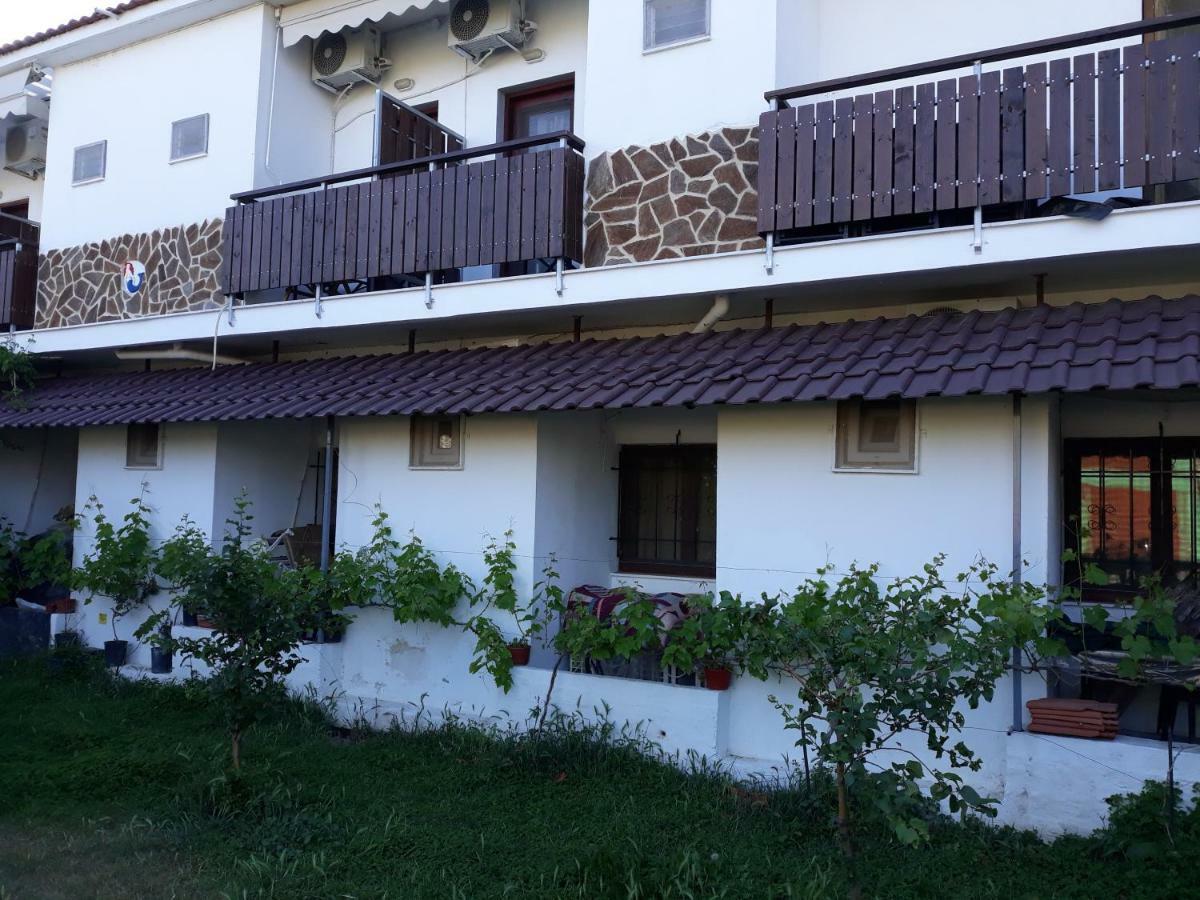 Hotel Paralia ني كارفالي المظهر الخارجي الصورة